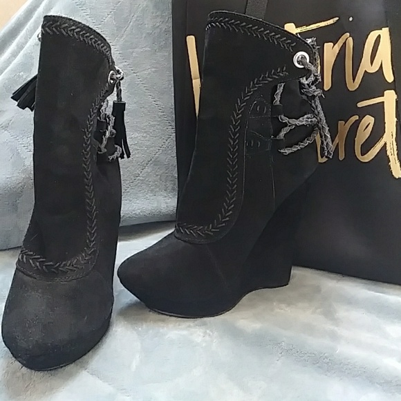 Colin stuart Wedge Heel w/fringe! - Picture 1 of 4